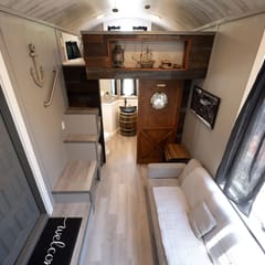 Tiny House Pirate Ship - Sleeps 2 near Siesta Key beach