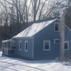 Camelback cottage - On One Acre and Pet Friendly