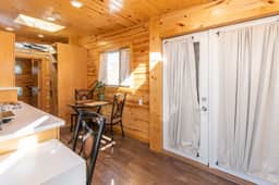 Downtown Leadville - Tiny house dragonfly