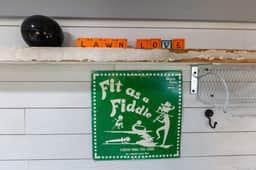 Tiny House Huckleberry - downtown & pet friendly