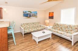Sea Turtle- Full Sized living at Tiny House Siesta