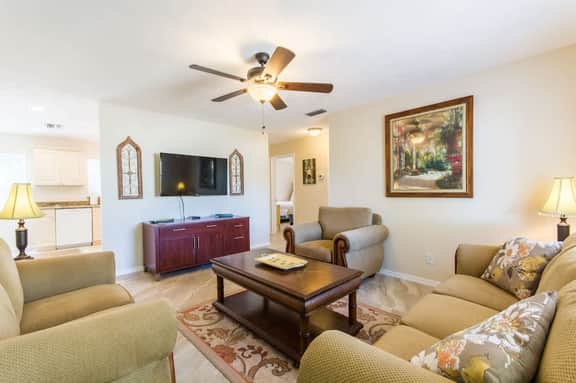 Near Siesta Key - single story pet friendly