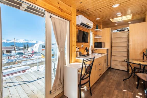 Downtown Leadville - Tiny house dragonfly