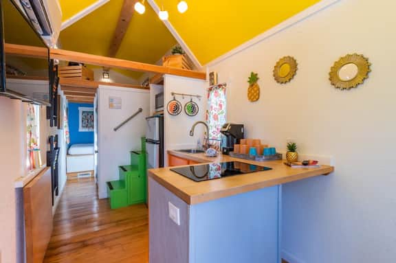 Tiny House Piña Colada- pet friendly