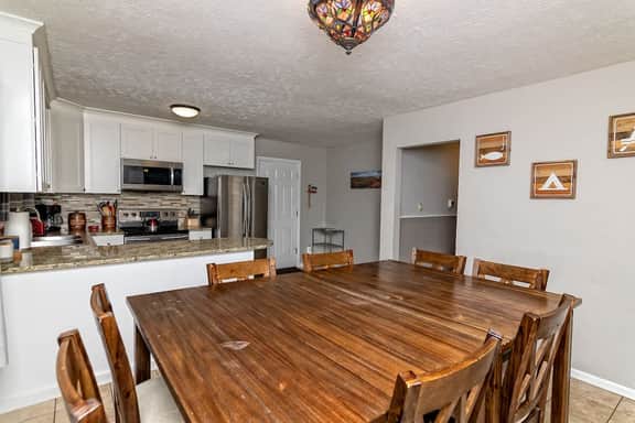 Camelback Rancher- One Acre & Pet friendly