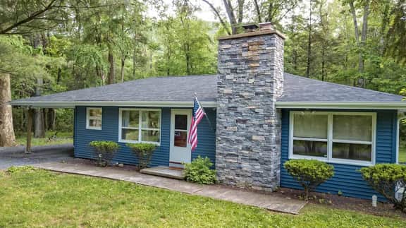 Camelback Rancher- One Acre & Pet friendly - Image 2