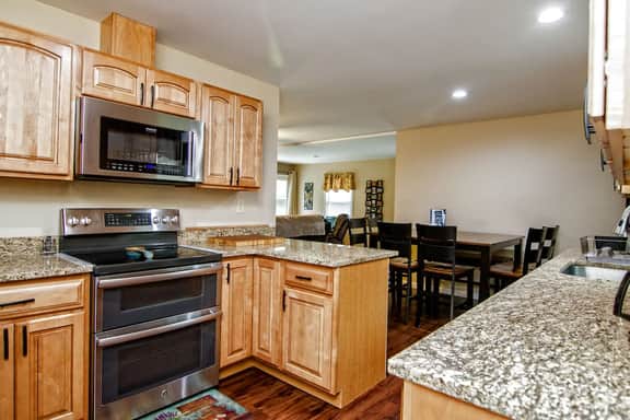 Cabin by the Creek with private creek access -