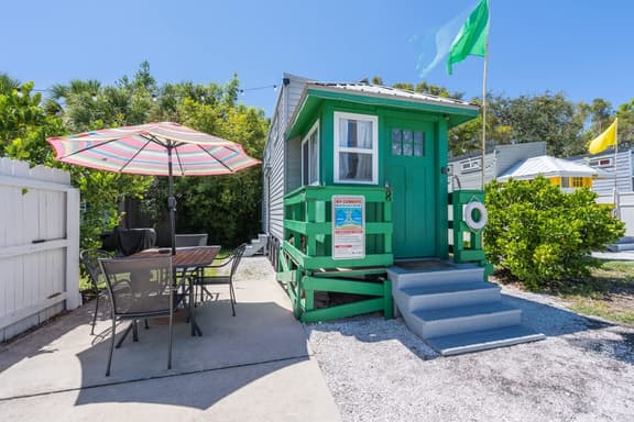 Tiny House Green Lifeguard Stand - sleeps 5