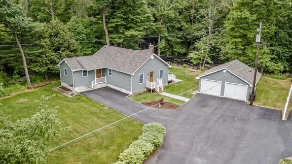 Cabin by the Creek with private creek access -